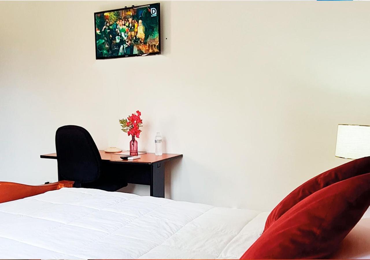 Hotel Cocoview, Bar & Restaurante บาเยเดอังเคเลส ภายนอก รูปภาพ