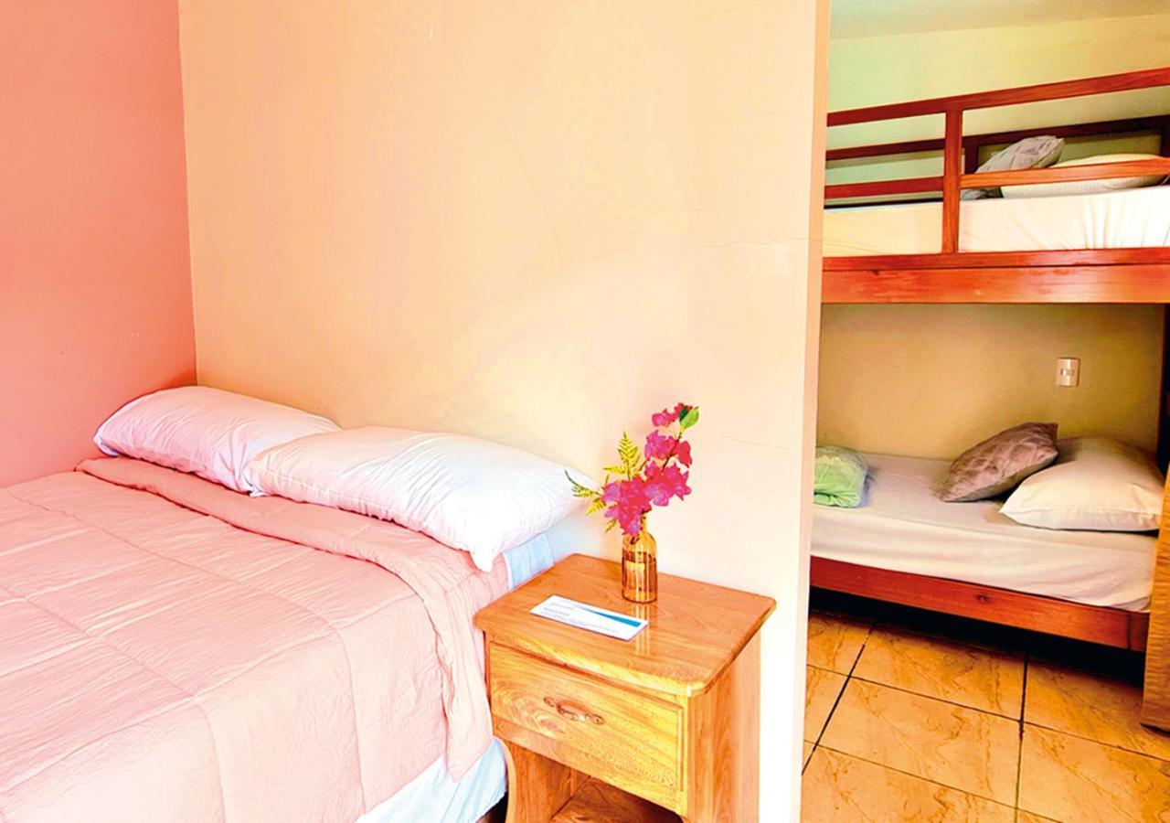 Hotel Cocoview, Bar & Restaurante บาเยเดอังเคเลส ภายนอก รูปภาพ