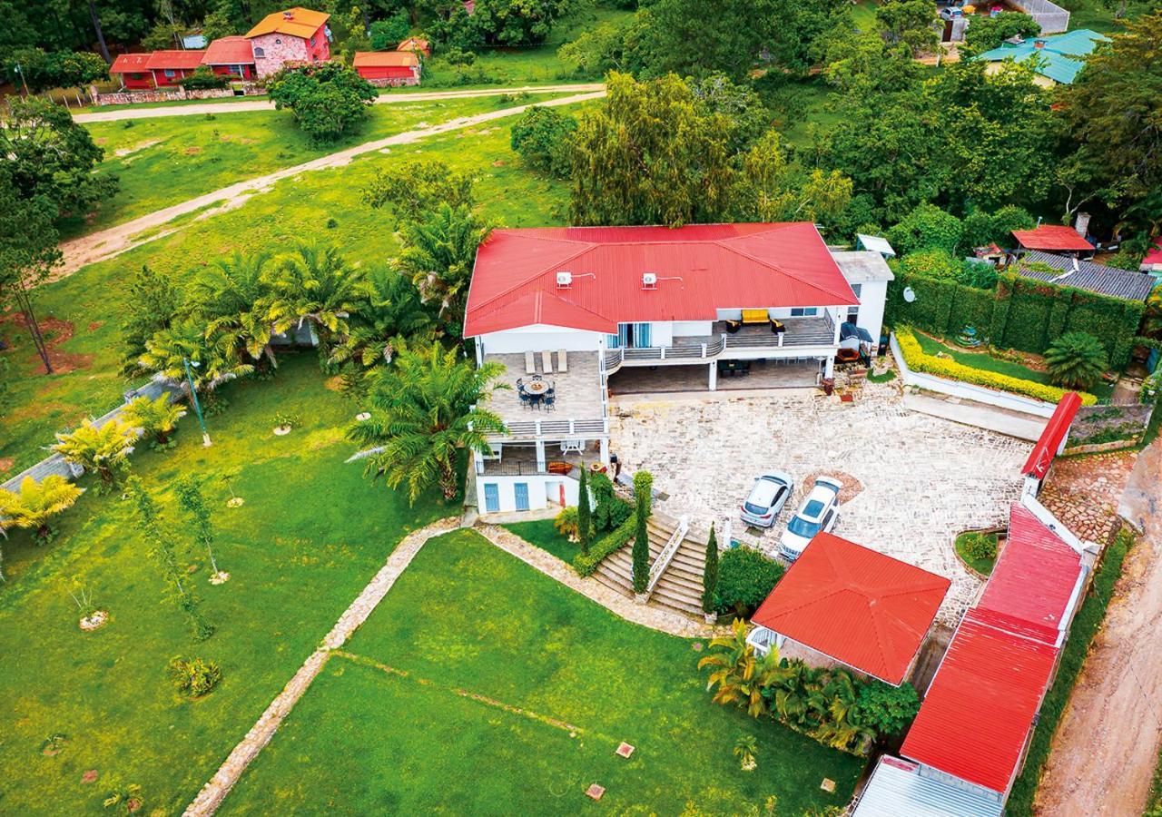 Hotel Cocoview, Bar & Restaurante บาเยเดอังเคเลส ภายนอก รูปภาพ