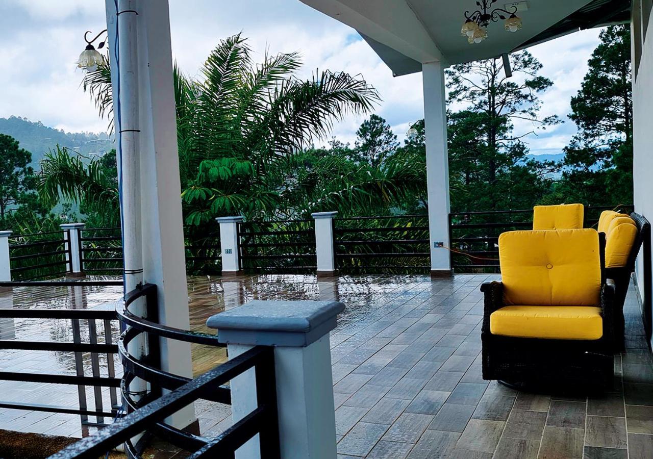 Hotel Cocoview, Bar & Restaurante บาเยเดอังเคเลส ภายนอก รูปภาพ